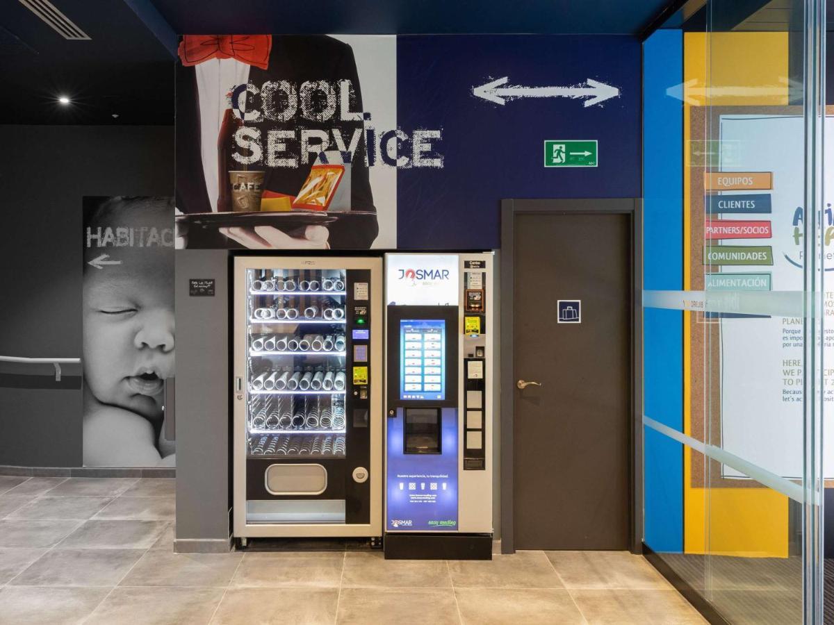 Ibis Budget Madrid Aeropuerto Extérieur photo