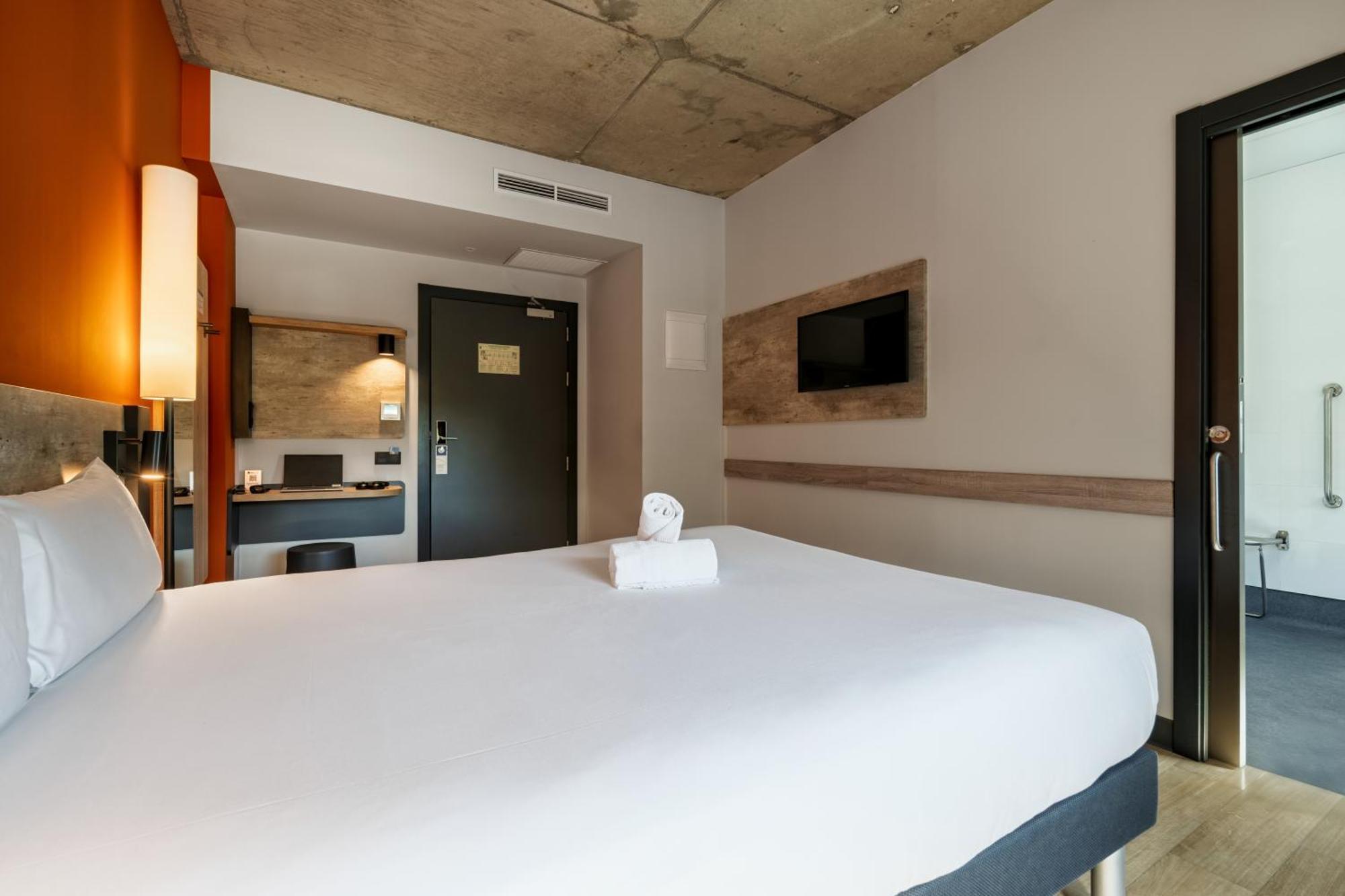 Ibis Budget Madrid Aeropuerto Extérieur photo